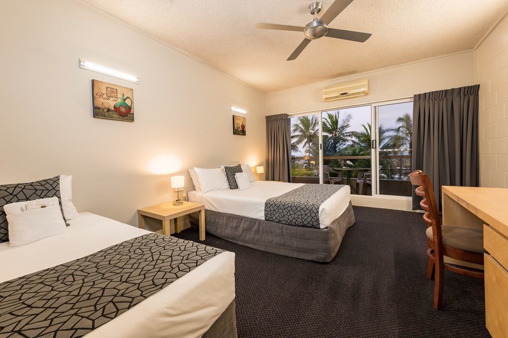 Camelot Motel Gladstone Extérieur photo